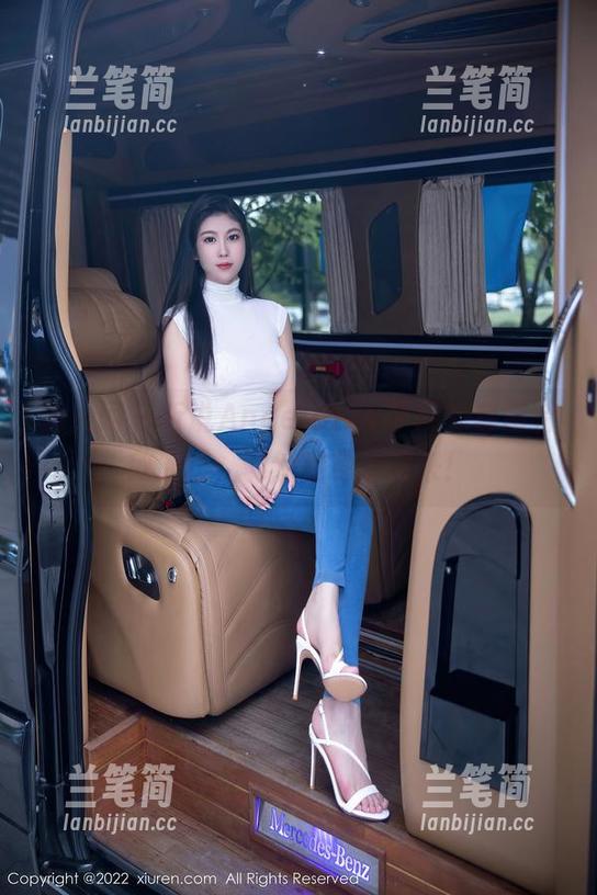 秀人网 - 听说AngelaLee李玲的套图特效魔法，豹纹变身动起来！