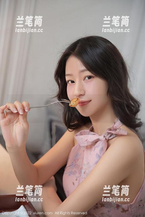 秀人网 - 这组写真不仅仅是妹妹，娜娜baby可能还有更多隐秘的布局。