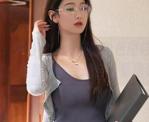 秀人网 – 来自尤Una娜的粉色图包精选，预警：甜腻到你会想自己是糖果！