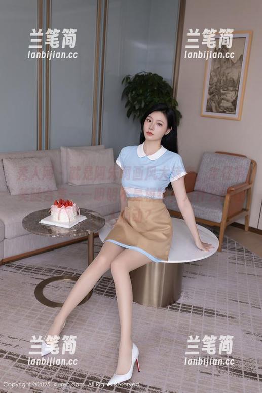 秀人网 - 就是阿朱啊画风大转变，牛仔裤美腿合集——明明不是模特，为什么能让人心动？