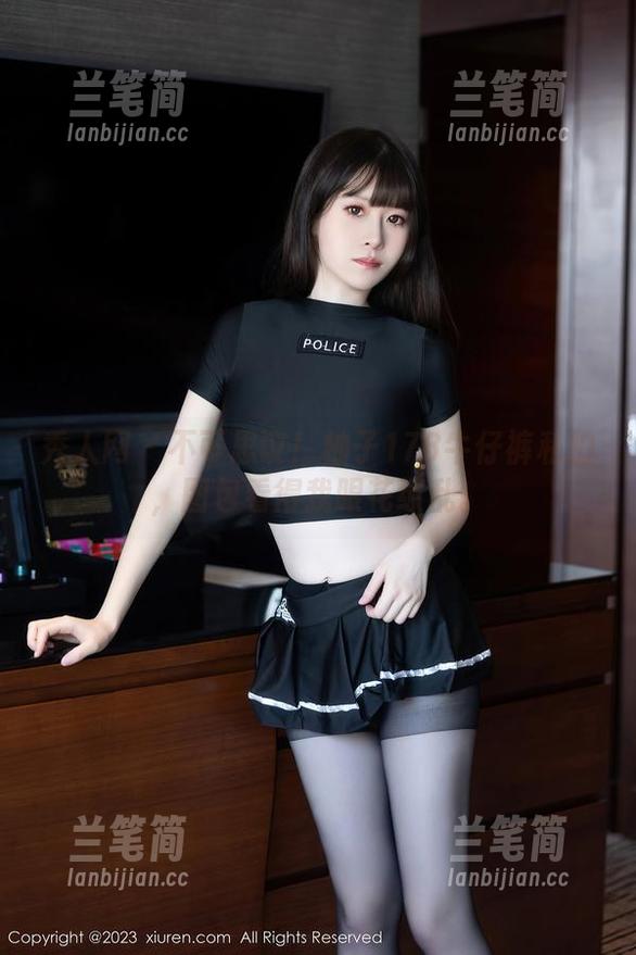 秀人网 - 不可思议！柚子178牛仔裤私拍，图包看得我眼花缭乱。