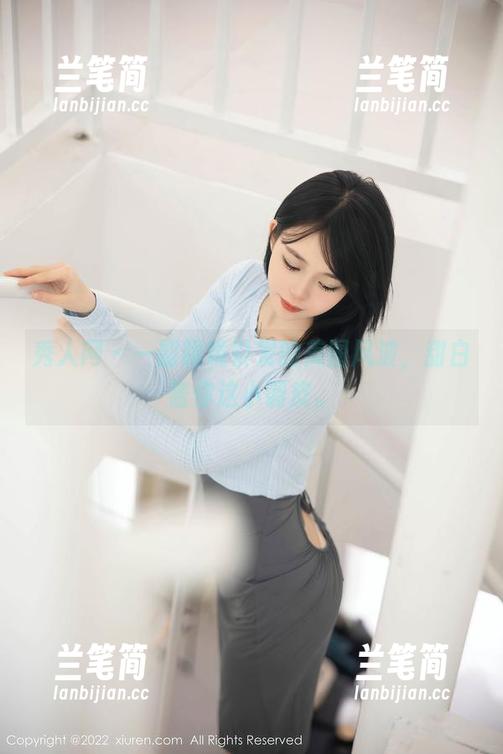 秀人网-甜白酱 秀人网 - 一副眼镜引发的美图风波,甜白酱你这小调皮。