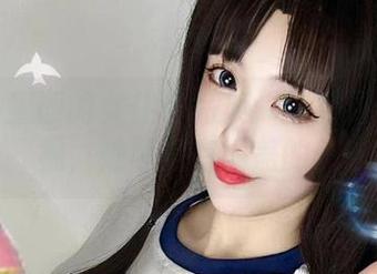 章鱼小童谣的女仆作品集：高清到不敢直视，她可是有锅盖的。
