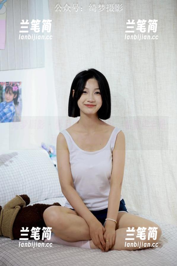 绮梦摄影-雪莉 绮梦摄影 - 雪莉的吊带美图,私房里全是迷人又奇怪的姿态。