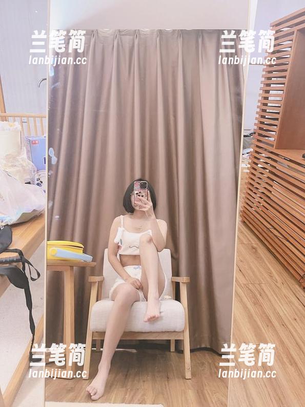 胜利的小生活 微密圈 - 一张美图胜千言:胜利的小生活和她的吊带小心思。
