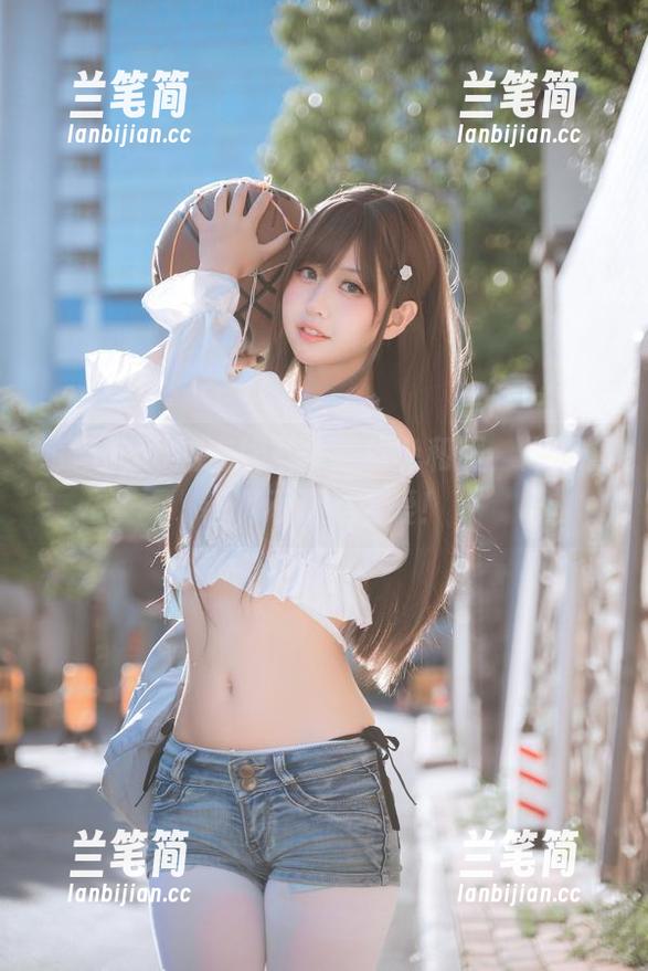 萌芽儿o0的在线写真：白兔和服，你没看错啊不止是可爱！