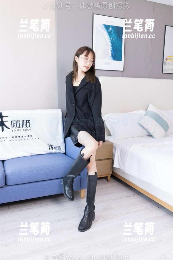 袜啵啵-小甜豆 袜啵啵 - 吊带肉丝大作战,小甜豆的网盘合集让人眼前一亮!