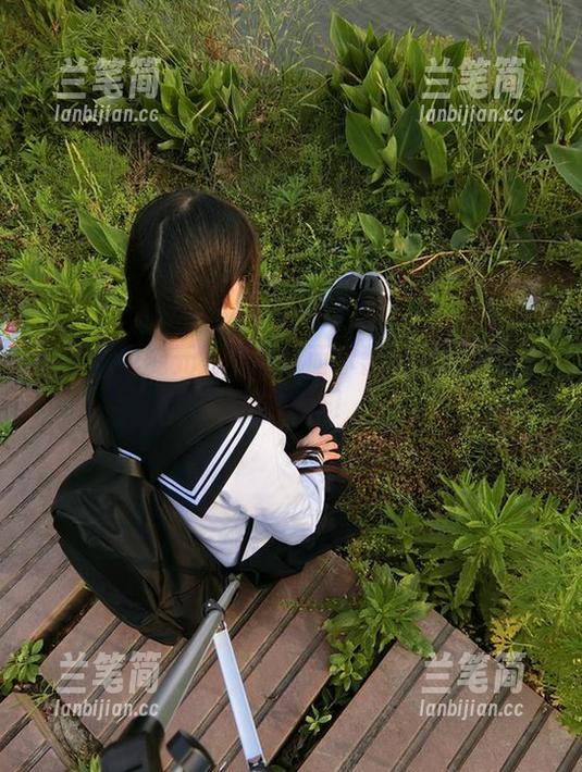 无圣光也能元气满满：西尔酱的民国少女图包新玩法！