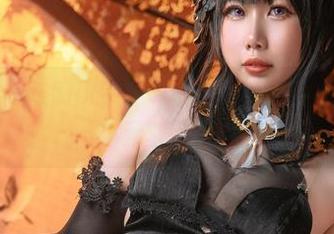 阿九从不咕咕的jk学妹cos，更新得让你想跌进次元壁了！