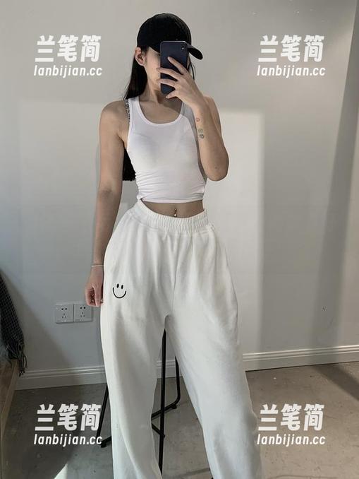 微密圈 - 后妈蕾丝裙竟是陈佩奇的拿手好戏，快来领取这套免费图集！