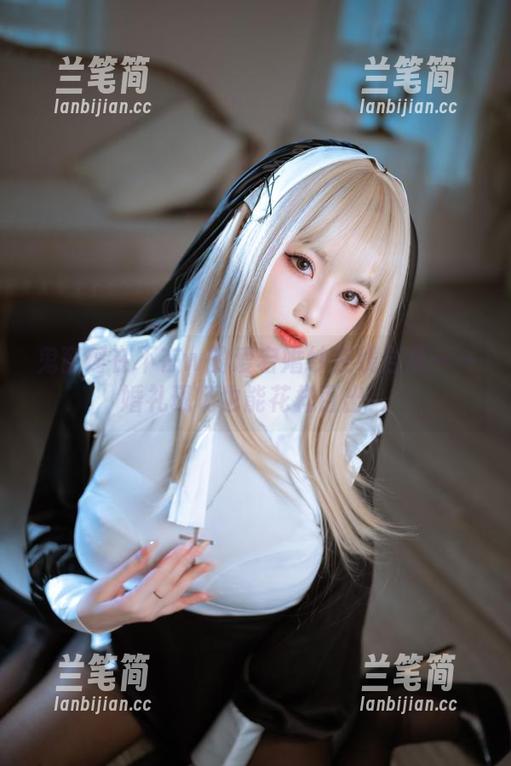 鬼畜瑶在不在w的爱宕婚纱在线合集——婚礼现场也能花样百出！